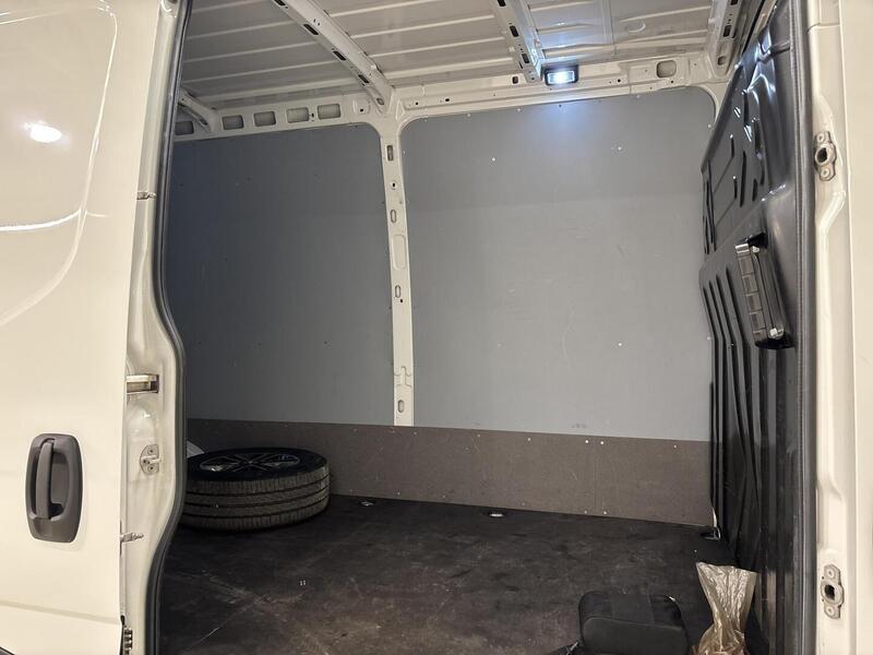 Iveco Daily vaihtoauto