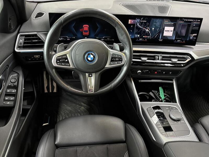 BMW 330 vaihtoauto