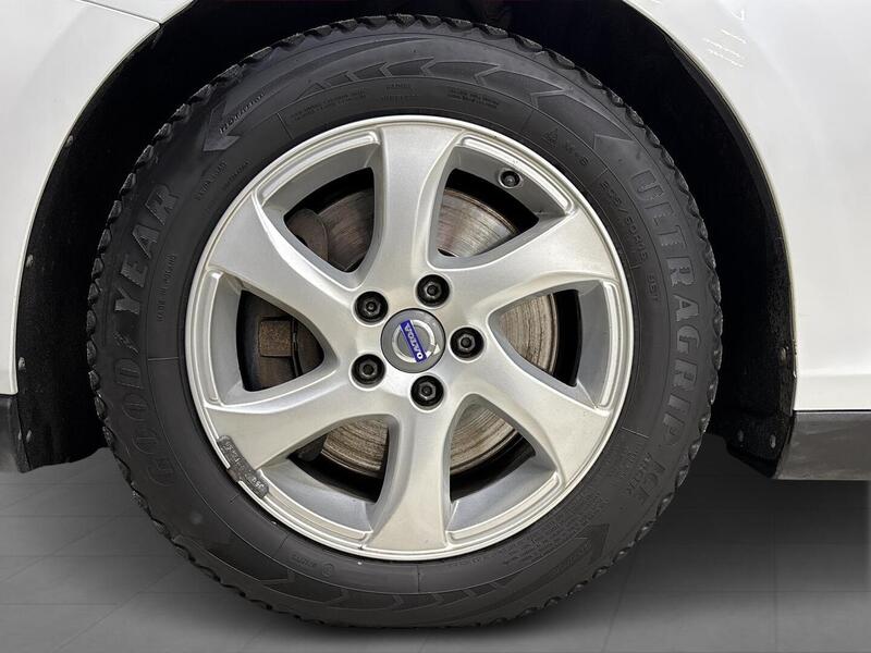 Volvo V40 Cross Country vaihtoauto