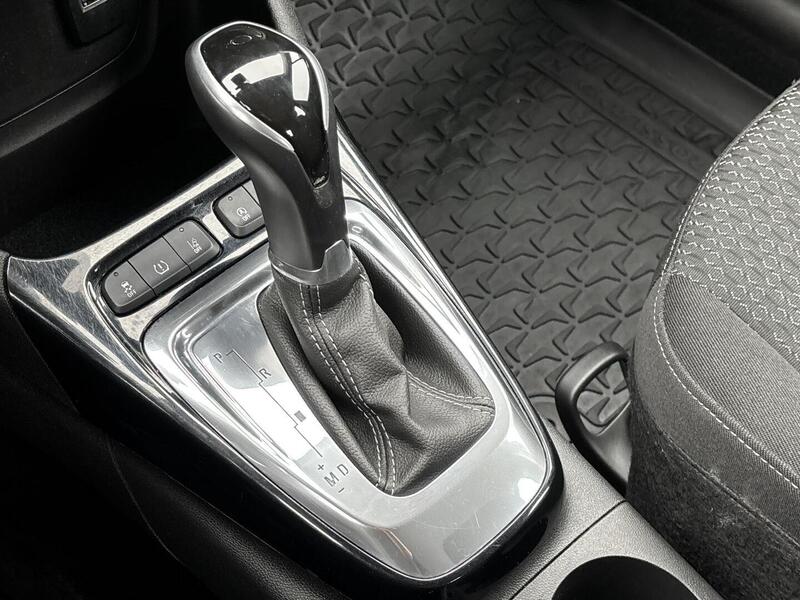 Opel Crossland X vaihtoauto