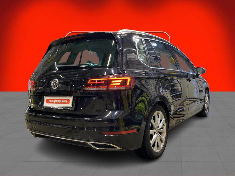 Volkswagen Golf Sportsvan vaihtoauto