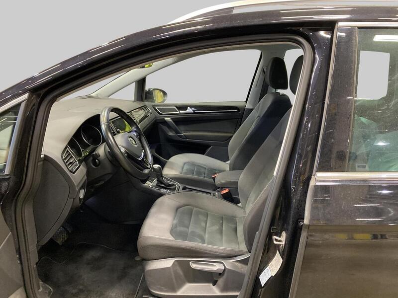 Volkswagen Golf Sportsvan vaihtoauto