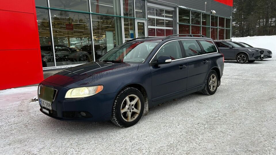 Volvo V70 vaihtoauto