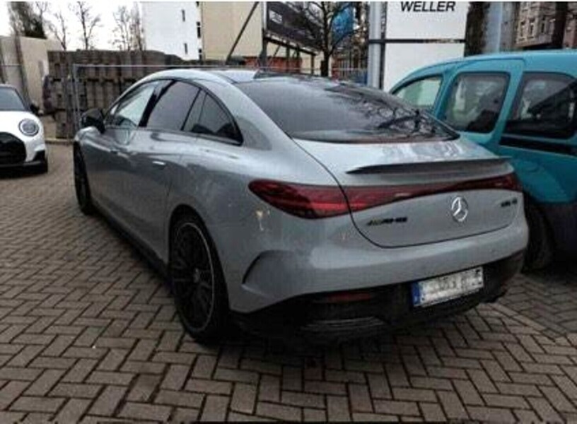 Mercedes-Benz EQE vaihtoauto