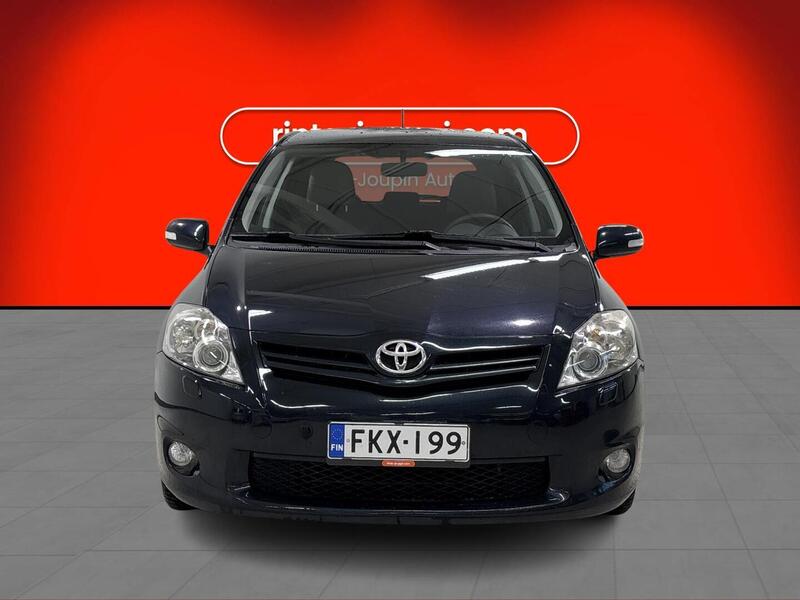 Toyota Auris vaihtoauto