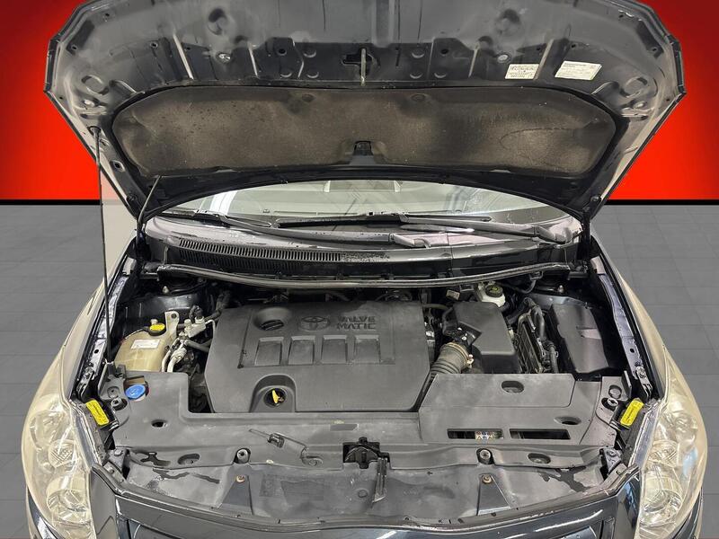 Toyota Auris vaihtoauto