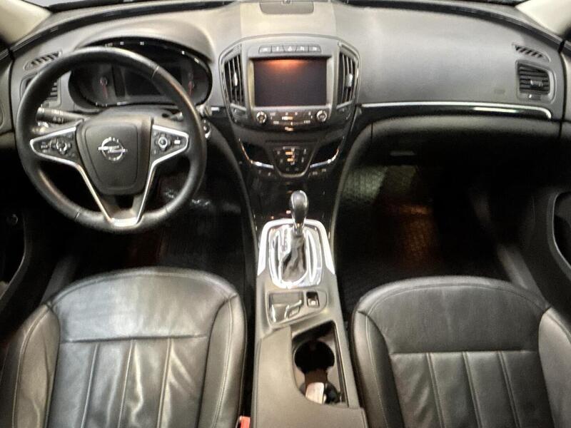 Opel Insignia vaihtoauto