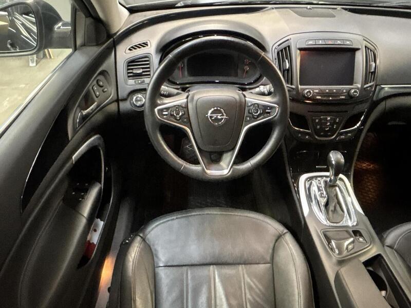 Opel Insignia vaihtoauto