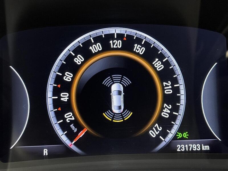 Opel Insignia vaihtoauto