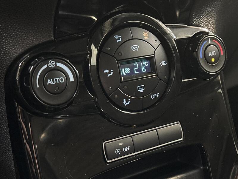 Ford Fiesta vaihtoauto