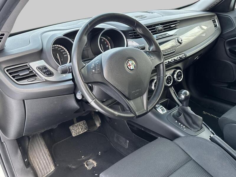 Alfa Romeo Giulietta vaihtoauto