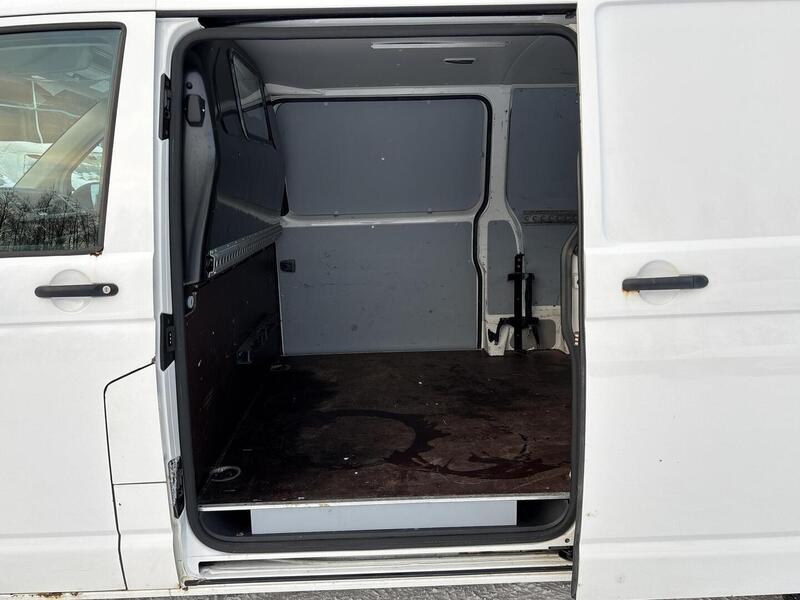 Volkswagen Transporter vaihtoauto