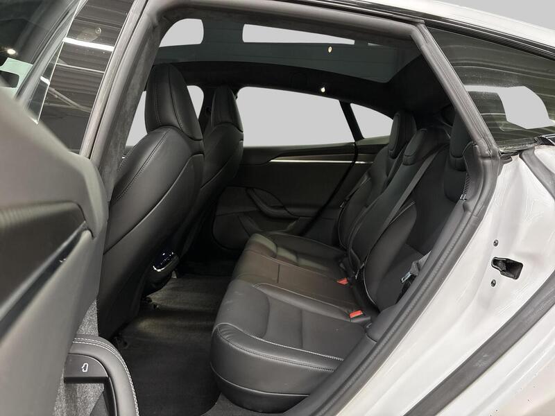 Tesla Model S vaihtoauto