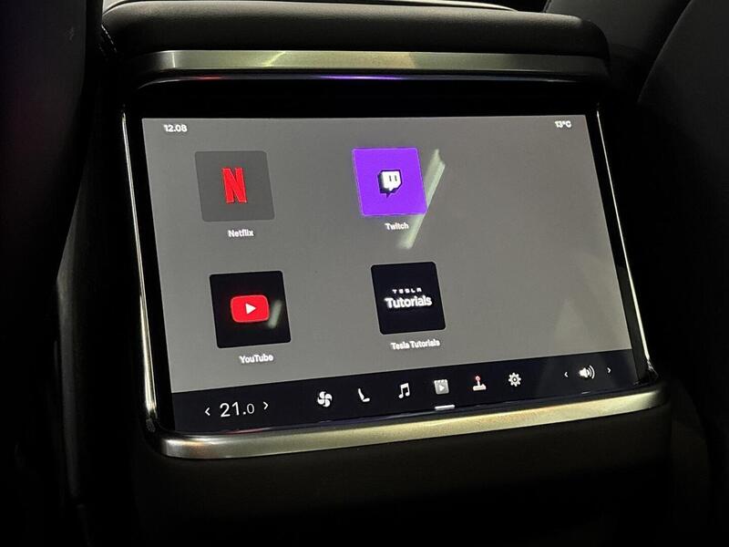 Tesla Model S vaihtoauto