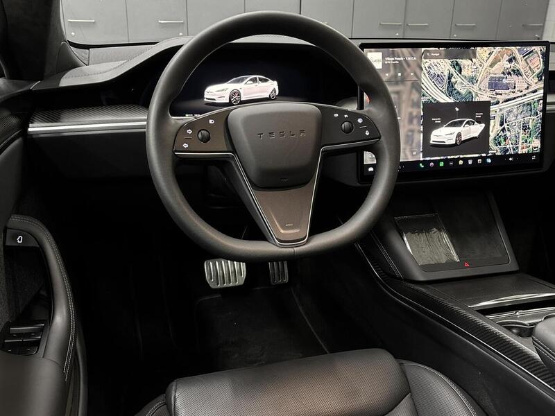 Tesla Model S vaihtoauto