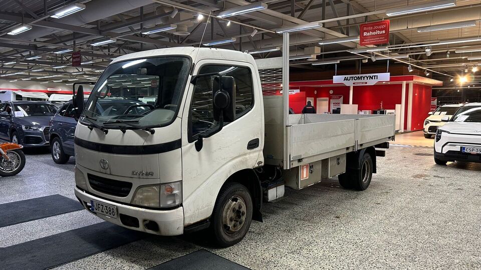 Toyota Dyna vaihtoauto