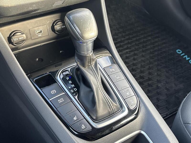 Hyundai IONIQ plug-in vaihtoauto