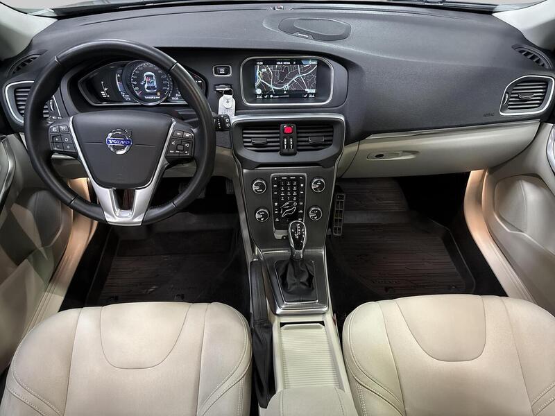 Volvo V40 vaihtoauto