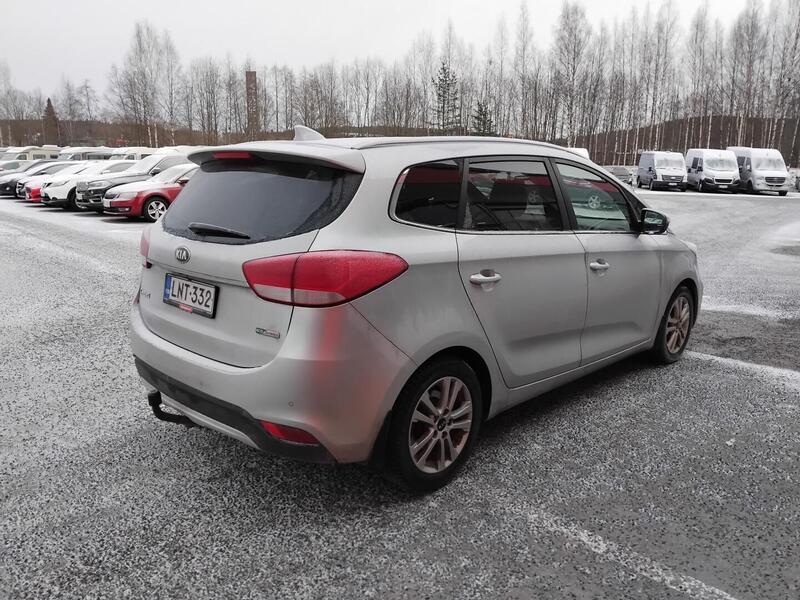 Kia Carens vaihtoauto