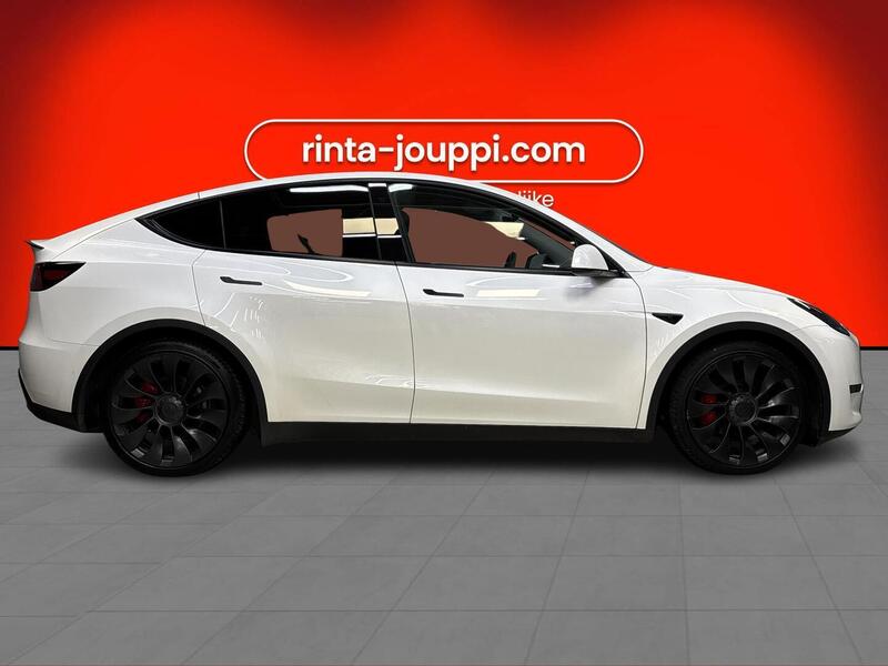 Tesla Model Y vaihtoauto