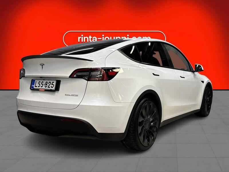 Tesla Model Y vaihtoauto