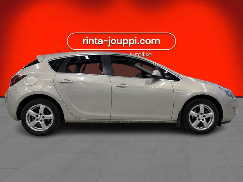 Opel Astra vaihtoauto