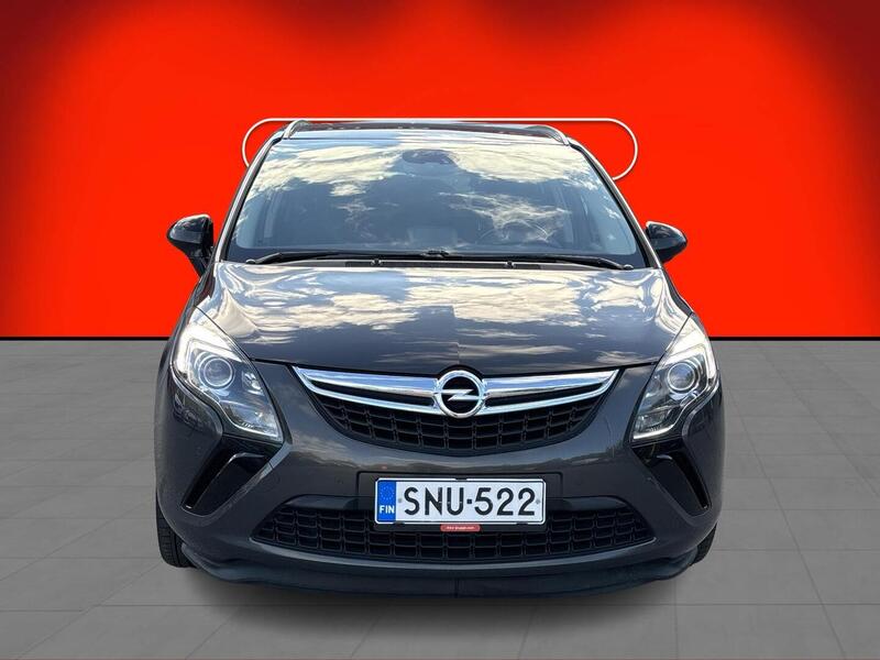 Opel Zafira Tourer vaihtoauto