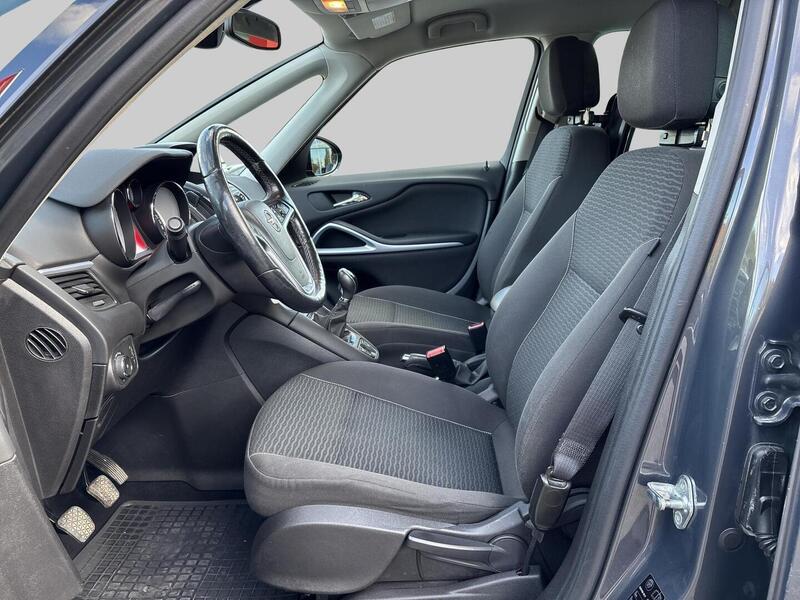 Opel Zafira Tourer vaihtoauto