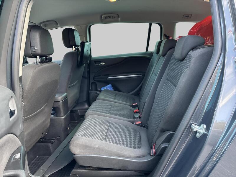 Opel Zafira Tourer vaihtoauto