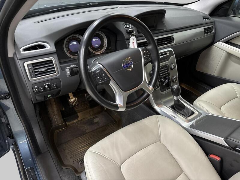 Volvo V70 vaihtoauto