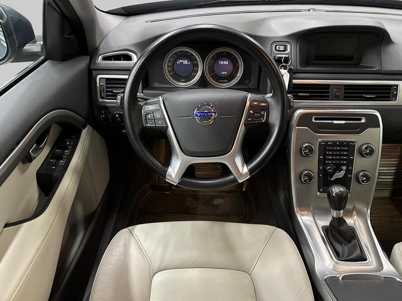 Volvo V70 vaihtoauto