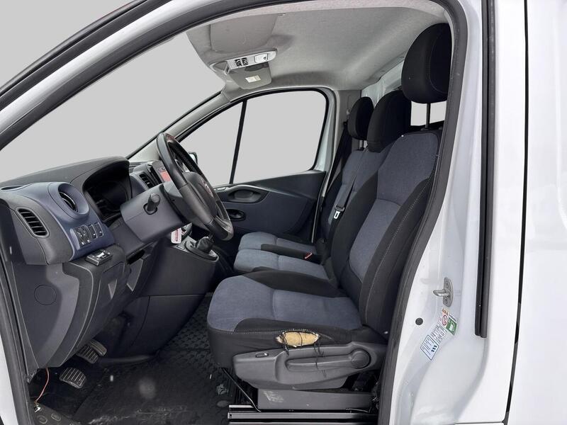 Opel Vivaro vaihtoauto