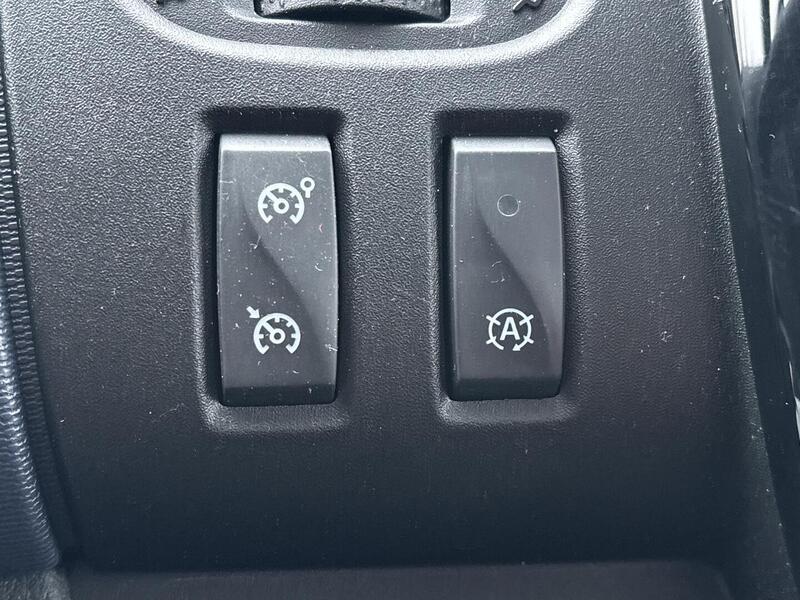 Opel Vivaro vaihtoauto