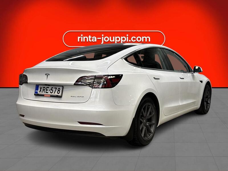 Tesla Model 3 vaihtoauto