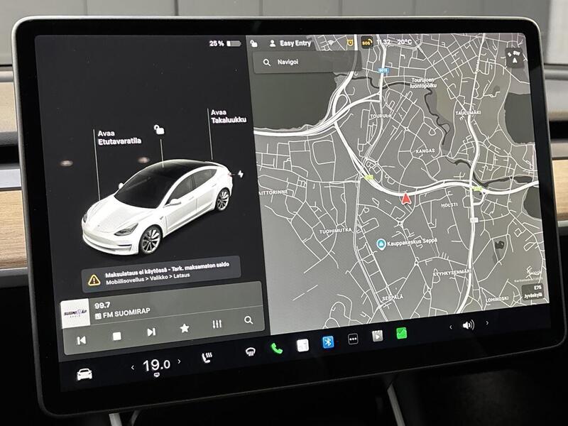Tesla Model 3 vaihtoauto