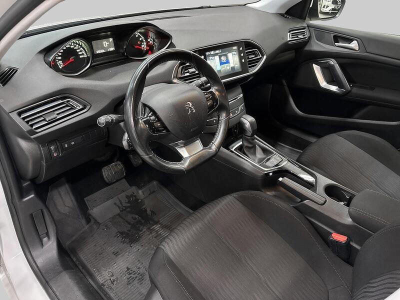 Peugeot 308 vaihtoauto