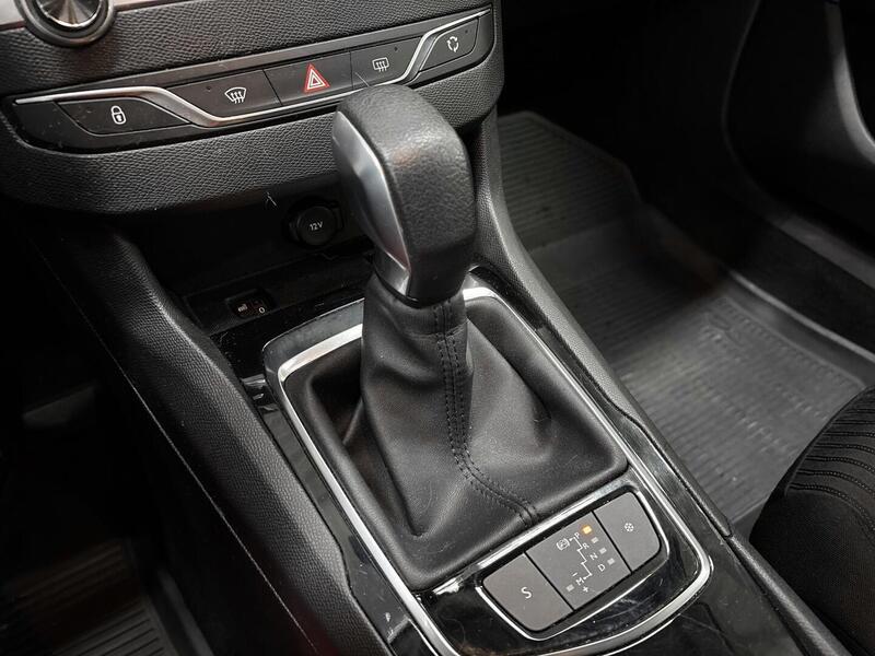 Peugeot 308 vaihtoauto