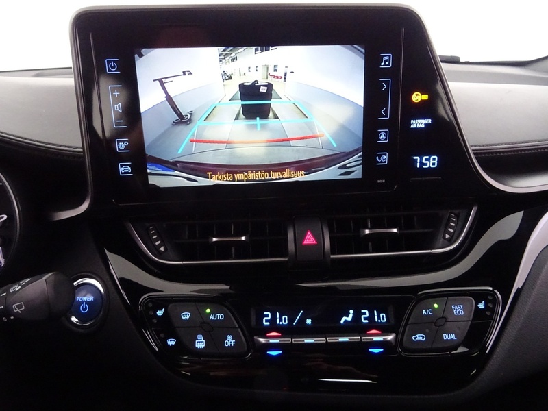 Toyota C-HR vaihtoauto