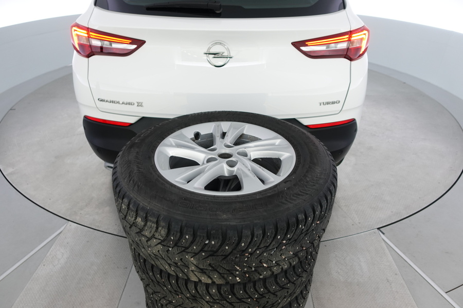 Opel Grandland X vaihtoauto