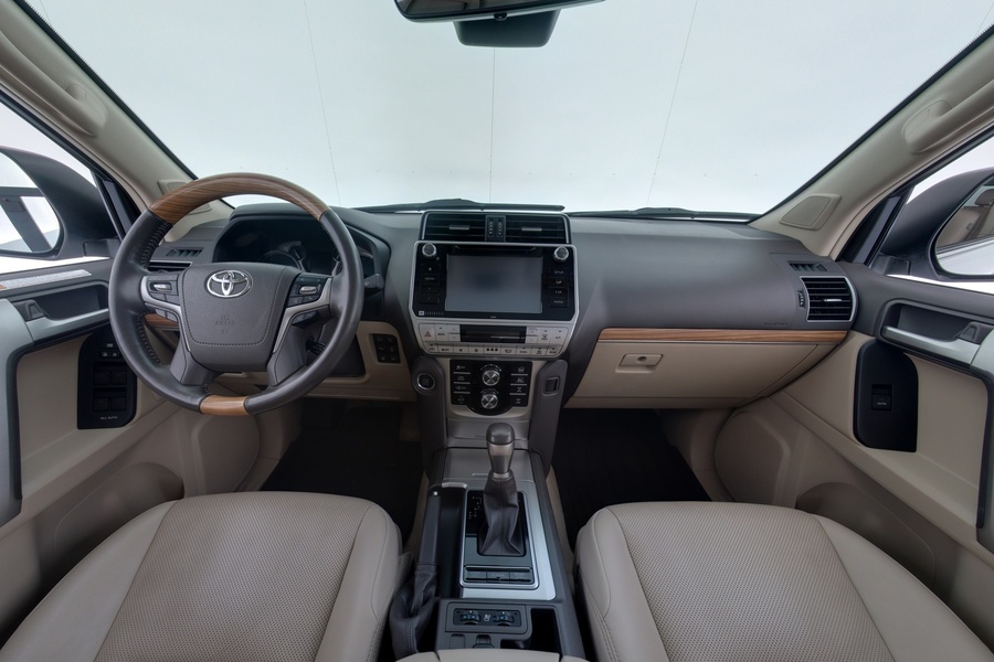 Toyota Land Cruiser vaihtoauto