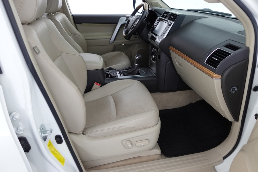 Toyota Land Cruiser vaihtoauto