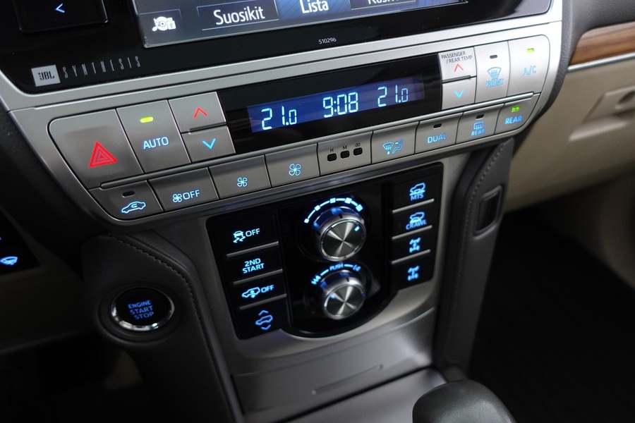 Toyota Land Cruiser vaihtoauto