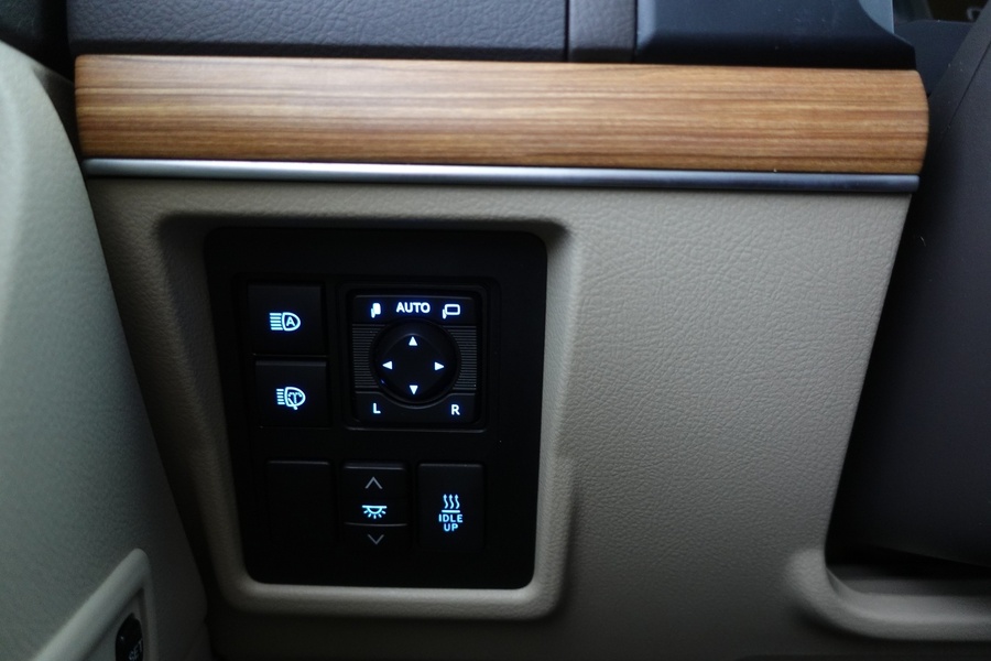 Toyota Land Cruiser vaihtoauto