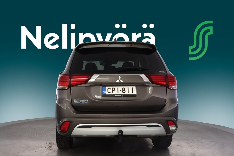 Mitsubishi Outlander PHEV vaihtoauto