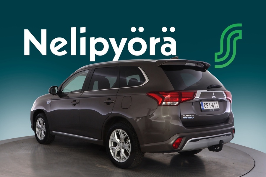 Mitsubishi Outlander PHEV vaihtoauto