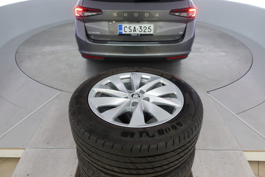 Skoda Superb vaihtoauto