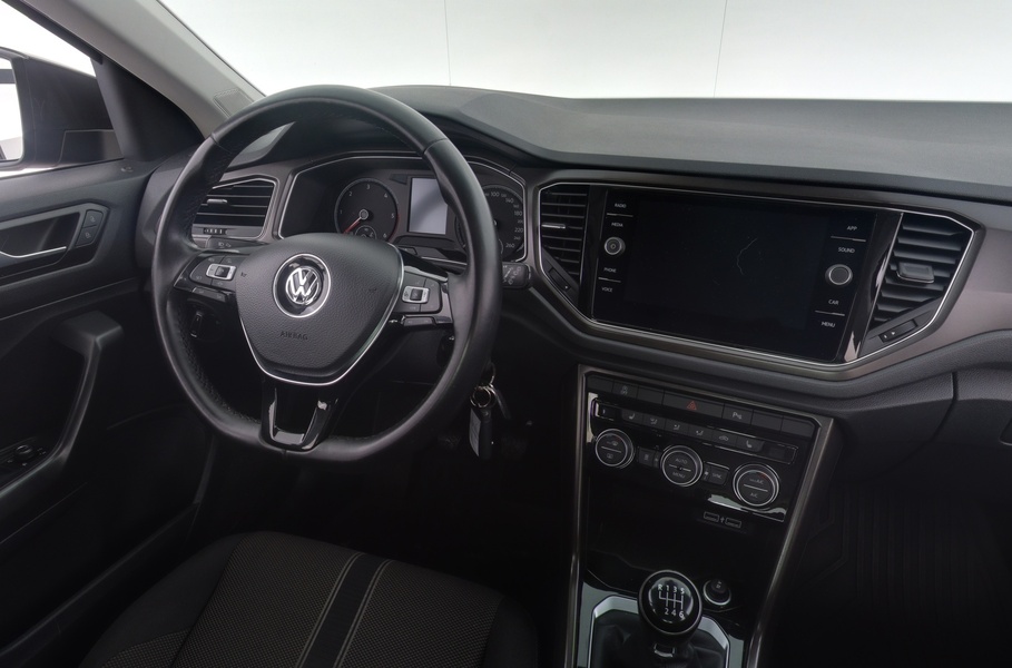 Volkswagen T-Roc vaihtoauto