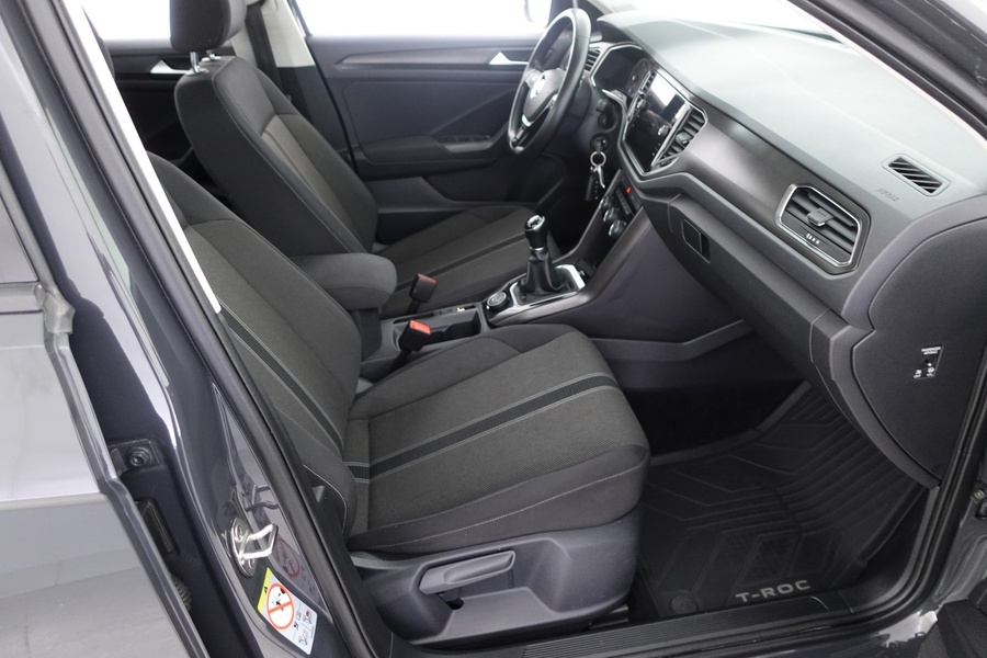 Volkswagen T-Roc vaihtoauto