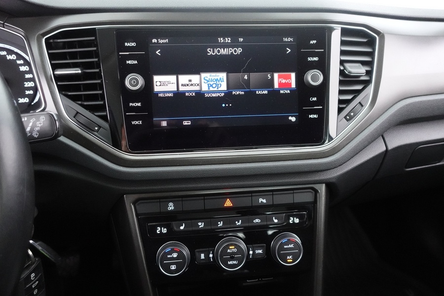 Volkswagen T-Roc vaihtoauto