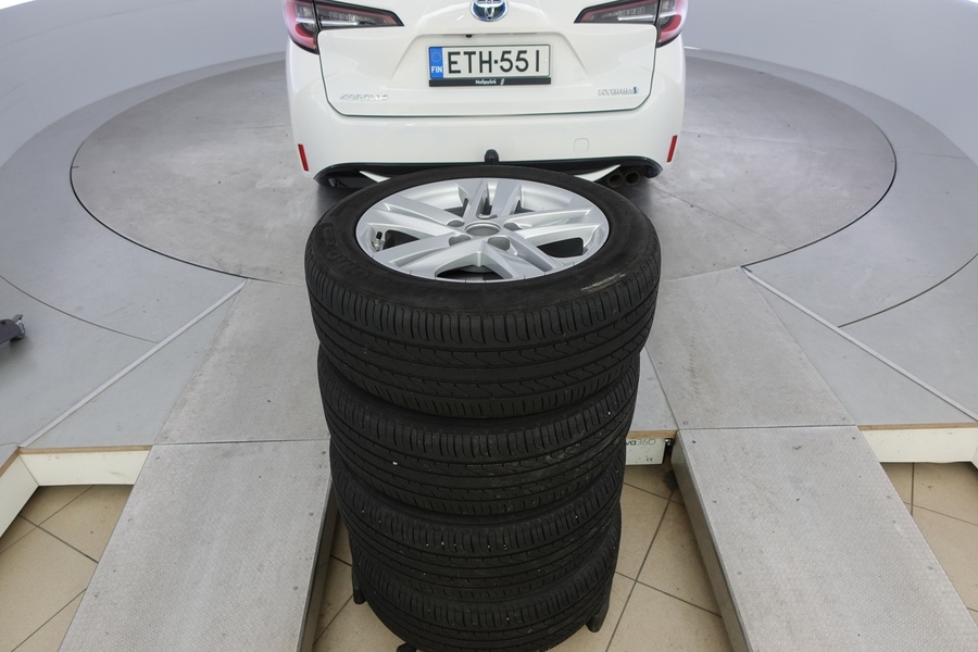 Toyota Corolla vaihtoauto